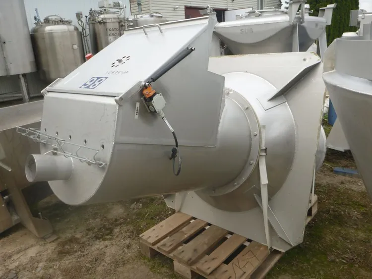 Used _UNKNOWN_ 650 L Bins PL | Perry Equipment #121680