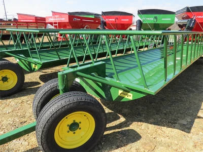 New | in-Stock 2026 STOLTZFUS 524SK Feeder Wagons Pennsylvania US | Zimmerman Farm Service #1410242