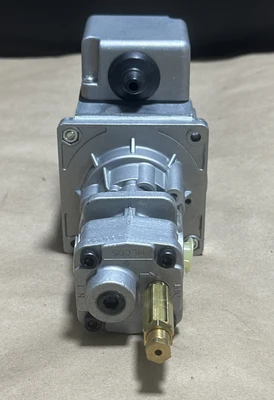 NEW Showa M211E