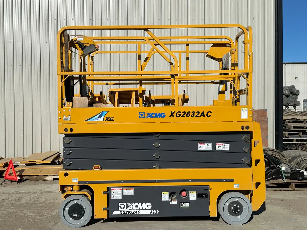 USED 2025 XCMG XG2632AC