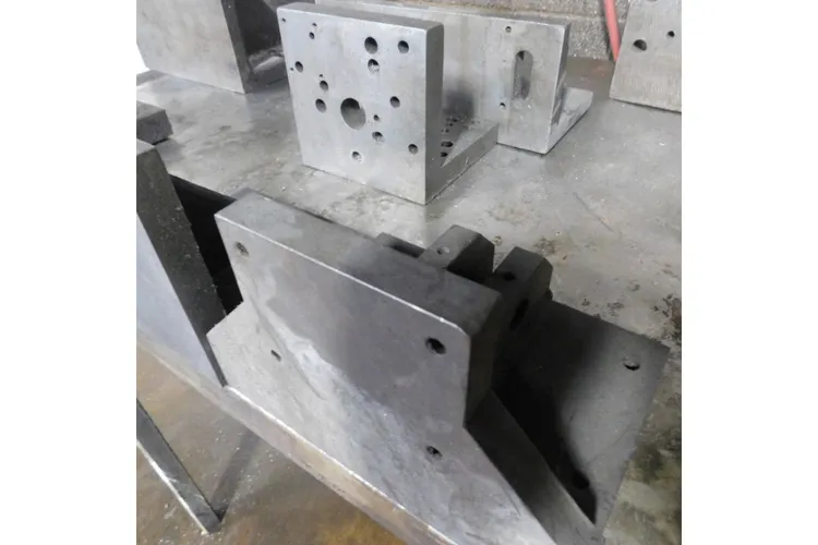Used _UNKNOWN_ _UNKNOWN_ Angle Plates Ohio US | Thompson Auctioneers #1554012