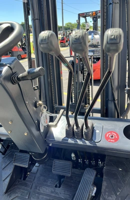 NEW 2025 TAILIFT PFG25