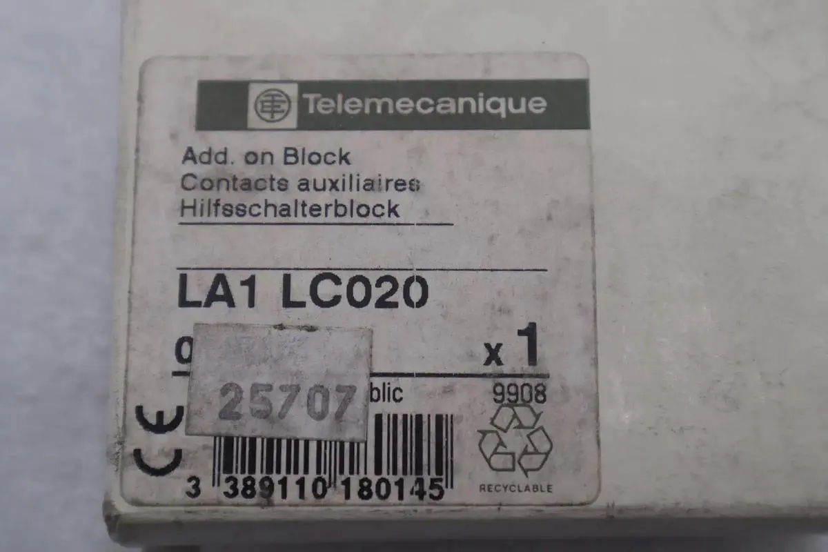 NEW OPEN BOX TELEMECANIQUE LA1 LC020 CONTACTS AUXILLIARIES STOCK L-441-C
