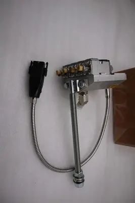 NEW Original Nordson 1057404 Gun SolidBlue S-4-LP-T 240 VOLTS 310 WATTS #H726A