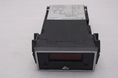 RED LION CONTROLS MODEL APLPV PROCESS VOLTMETER 115VAC 50/60Hz STOCK L-555-C