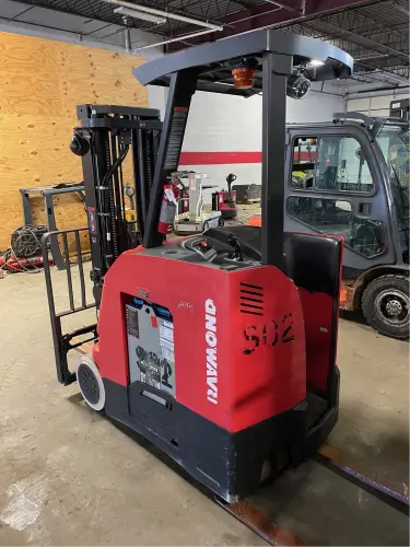 Used 2019 RAYMOND 425-C30TT 3-Wheel Stand up Electric Counterbalance Forklifts Pennsylvania US | National Lift Equipment #1382264