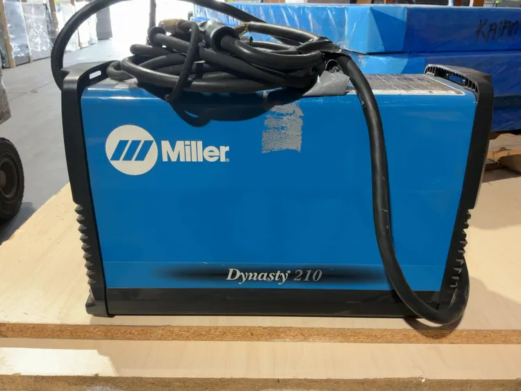 Used MILLER DYNASTY 210-AMP AC/DC TIG AND STICK WELDER Tig Welders Michigan US | Miedema Asset Management Group #1423452