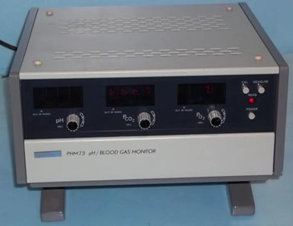 QTY. 1. RADIO METER COPENHAGEN PH / BLOOD GAS MONI...