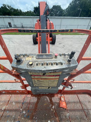 USED 2015 JLG 800AJ