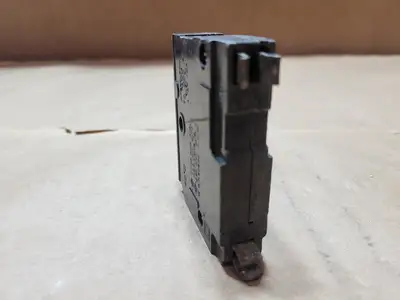 Used SQUARE D QO115 Switchgears British Columbia CA | Lenmark #1438661