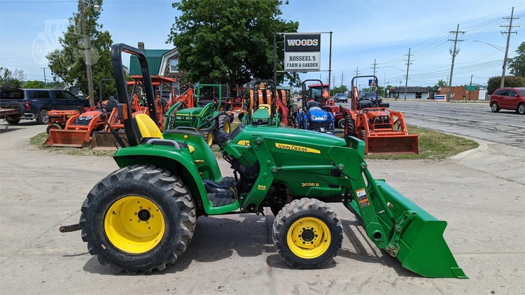 Used 2011 JOHN DEERE 3038E Agricultural Tractors | Rosseel's Equipment Inc #720623