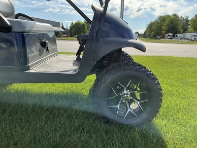 USED 2017 CLUB CAR PRESIDENT