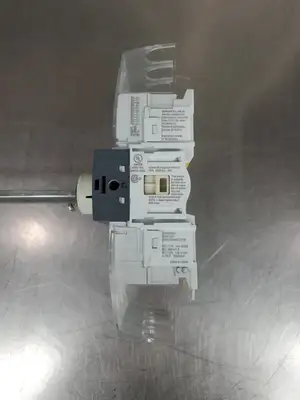 USED Socomec 22013003 SIRCO M30 Load Break Switch, 690V, 32A