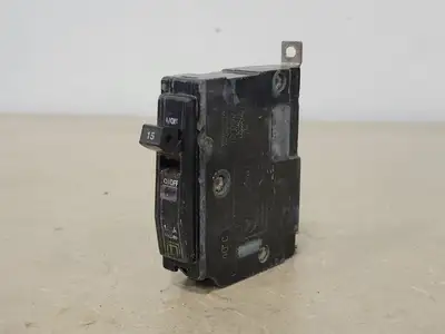USED SQUARE D QOB115
