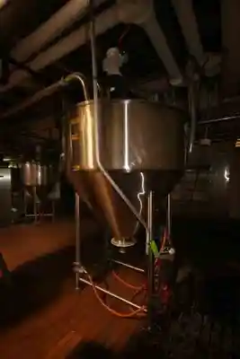 600 gal surge stainless steel tank