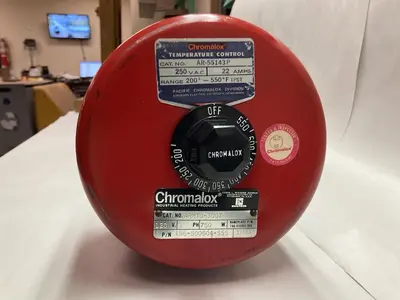USED CHROMALOX 156-500504-555