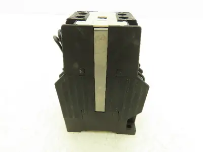 Siemens 3TF81 33-0AK1 Compact Reversing Contactor AC 120V Coil 1NO + 1NC Demag