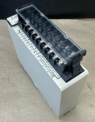 NEW Omron C200H-OD211