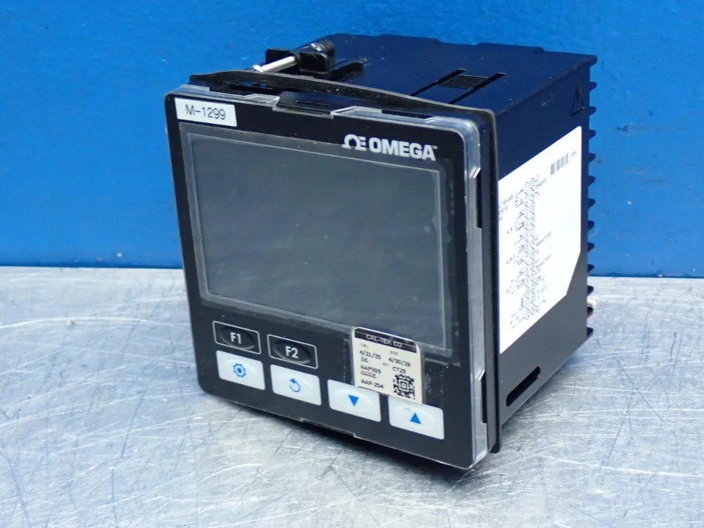 Used OMEGA CN04D3RR2UCMAC Temperature Controls Ohio US | HGR 24 #878602