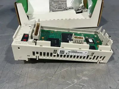 Used SCHNEIDER ELECTRIC 172PNN21022 PLC Expansion Units Ohio US | HGR 24 #1550080