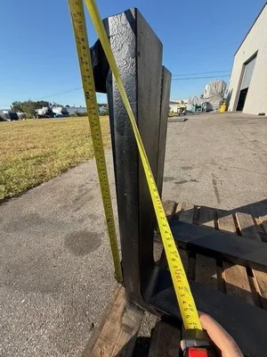 N/A 48" Other | GMT (8)