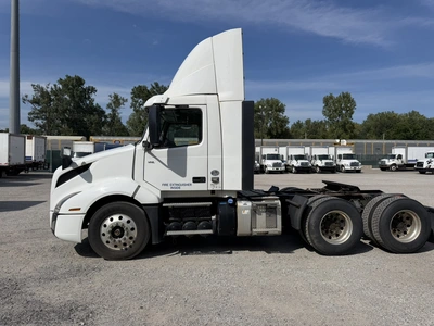 Used 2020 VOLVO VNL Conventional trucks Indiana US | Miedema Asset Management Group #1414612