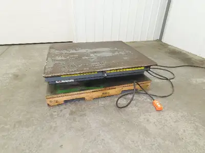 Used PENTALIFT _UNKNOWN_ Misc Lifts Indiana US | Arrow Industrial #1367364