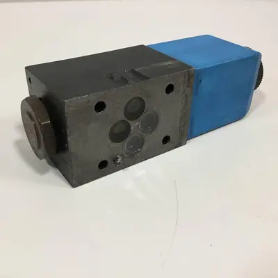 USED VICKERS DG4V-3-2A-M-U-H7-60