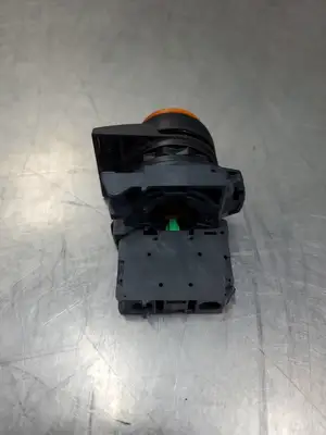 Used Allen-Bradley 800F-X10 Contact Block w/Amber Pushbutton Switch Contact Blocks South Carolina US | Palmetto Automation #1520643