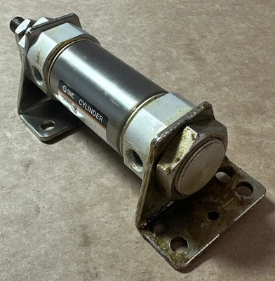 USED SMC CM2B32-25
