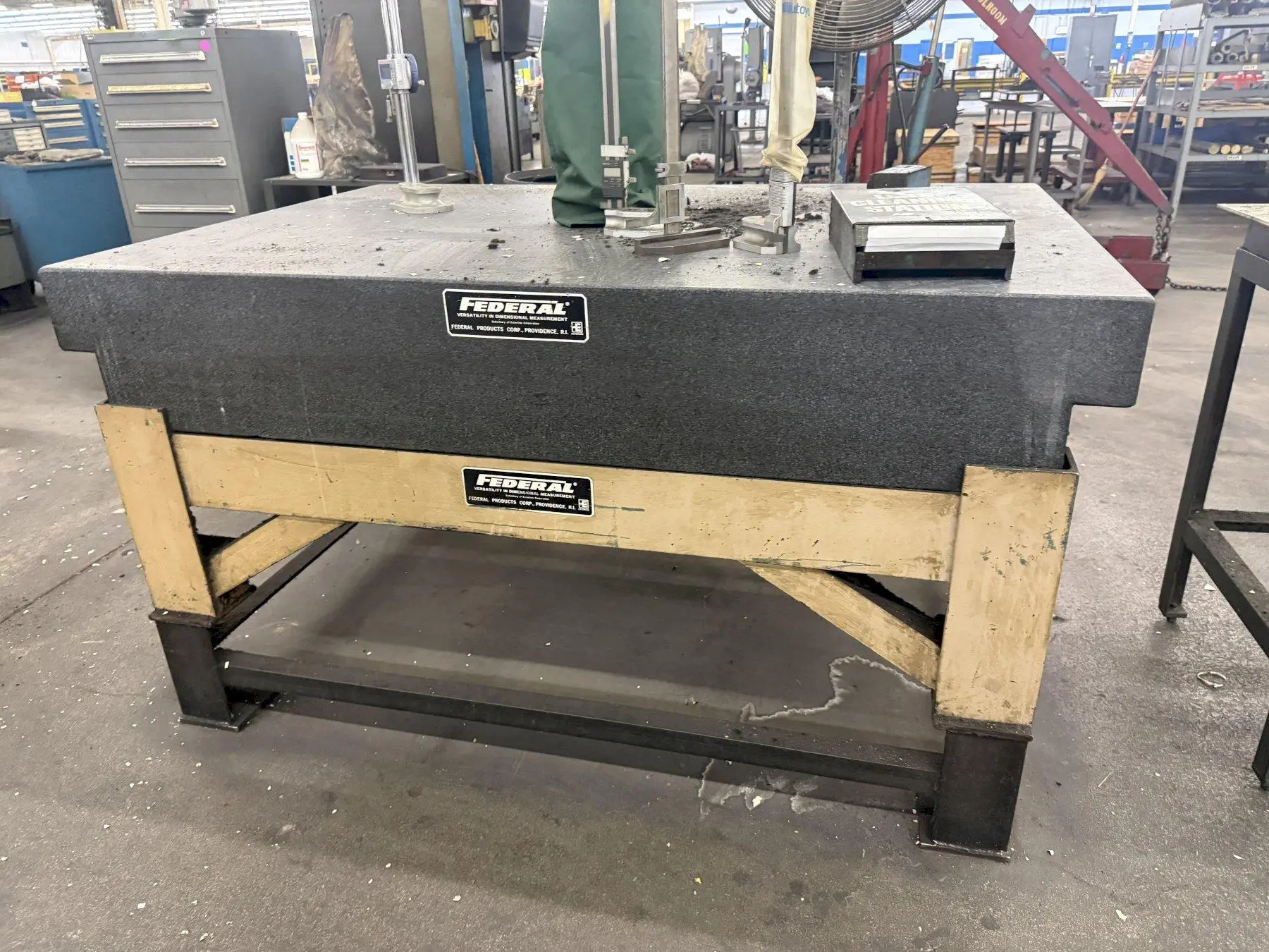 72" X 48" FEDERAL GRANITE TABLE: YOBRO #25304