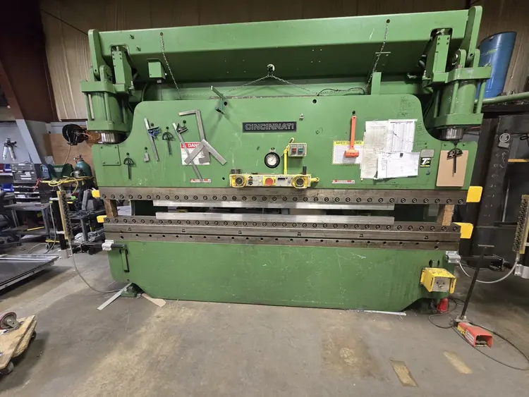 Used 1986 CINCINNATI AS90X10 Press Brakes Ohio US | Revelation Machinery #403518