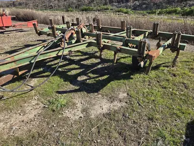 USED 2000 JOHN DEERE 100