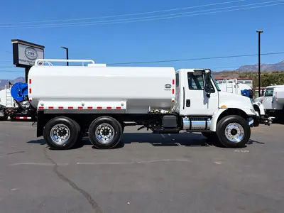 Used 2018 INTERNATIONAL 4300 Box trucks California US | Lillo Machinery #1542380