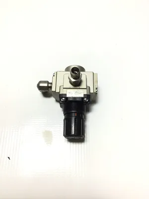 SMC AR20-02G-1 Pneumatic Air Pressure Regulator