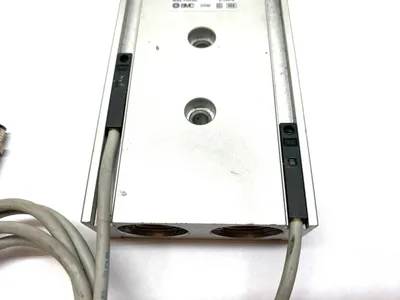 USED SMC DOUBLE ACTION PNEUMATIC CYLINDER