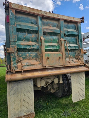 MACK Cv713 Dump truck | Penncon Management, LLC (10)