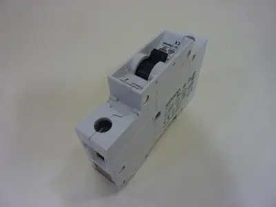 USED SIEMENS 5SX21C6