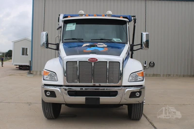 Used 2027 PETERBILT 548 Hooklifts & Roll-Offs Texas US | Roll Off Truck World #1491992