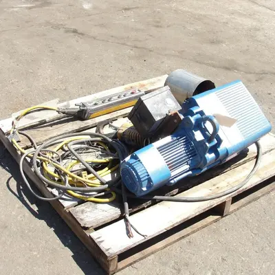 SPC6170  Material Handling Equipment chain hoist, 2000 lbs. Demag 13' long chain