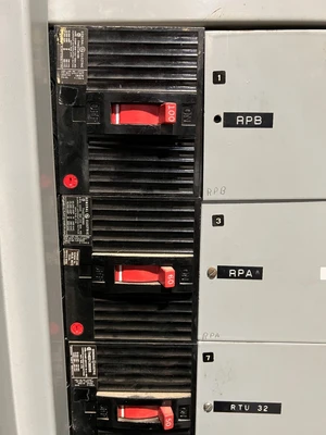 800A GE DPB SEC 1 CCB Main Lug Breaker Distribution Panel, 480Y/