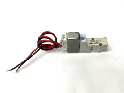 USED SMC PNEUMATIC SOLENOID VALVE 3-PORT 24VDC