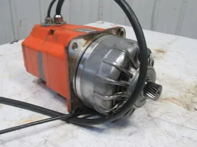ABB Siemens 3HAC8279-1 160V 4033/4900RPM Servo Motor 1FK6083-6AZ21-9ZZ9-Z S26