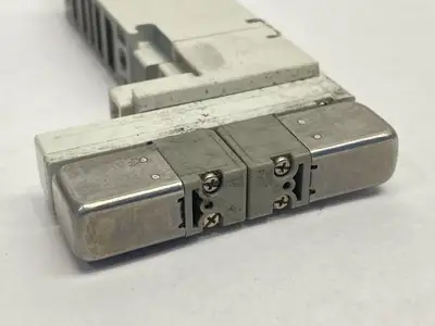 USED SMC PNEUMATIC 4-WAY SOLENOID VALVE 3-POSITION