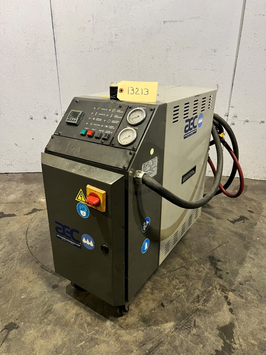 Used 2013 AEC TCU500 Temperature Controls Massachusetts US | Hunter Plastics #788024
