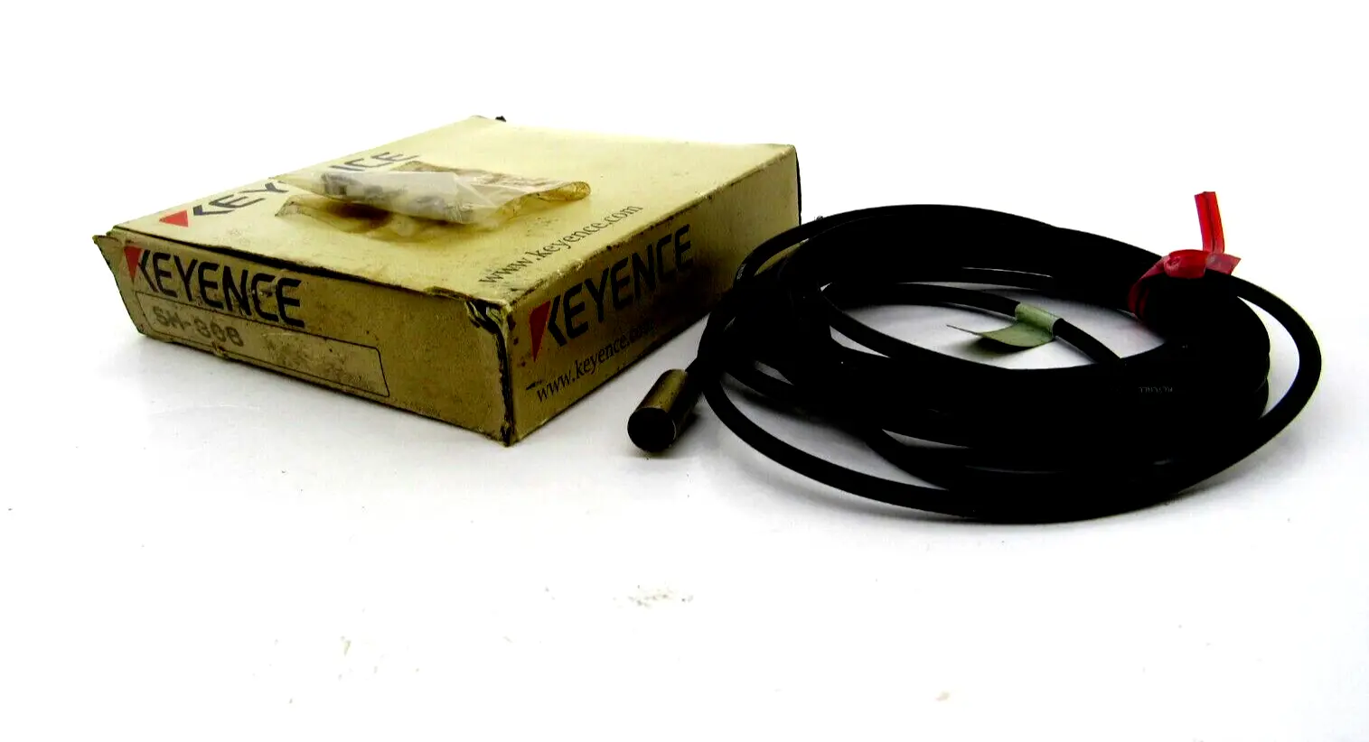NEW KEYENCE SH-308 PROXIMITY SWITCH SH308