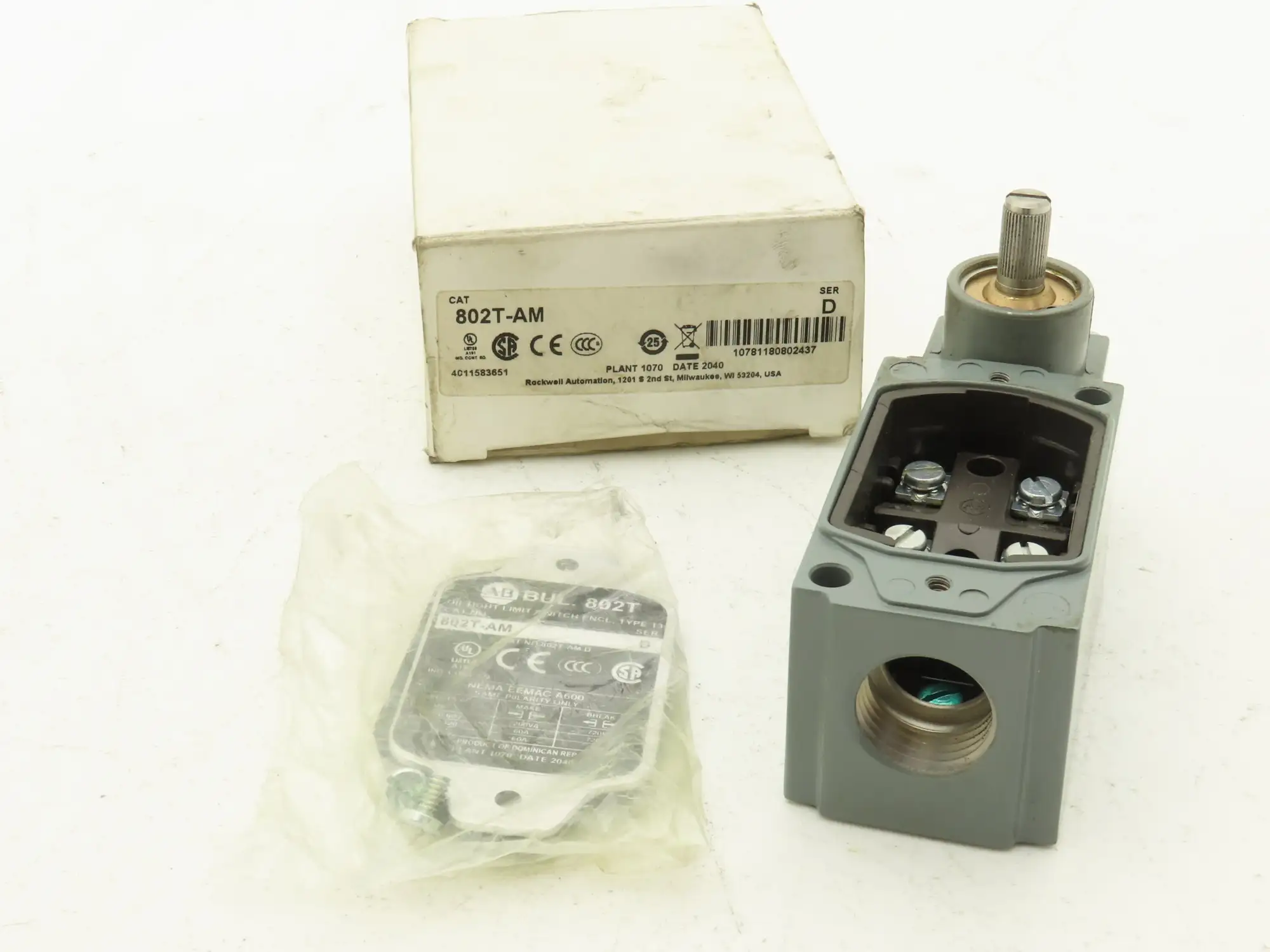 Allen Bradley 802T-AM Oiltight Limit Switch Enclosure Lever Type Operator Head