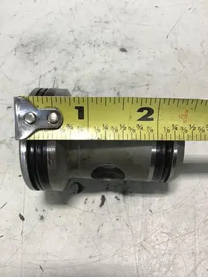 USED VICKERS 25-D10-30