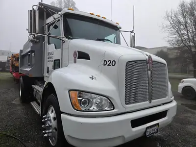 USED 2020 KENWORTH T270