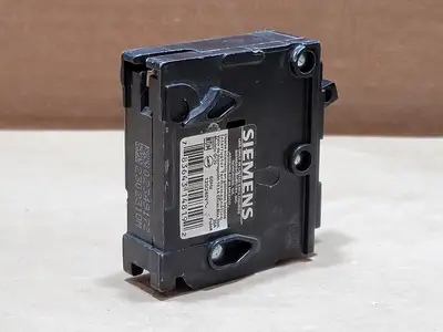 Used SIEMENS Q120 Switchgears British Columbia CA | Lenmark #835795